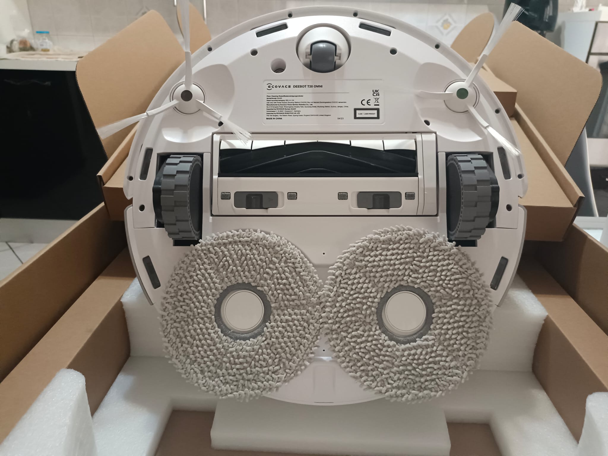 Ecovacs DEEBOT T20 OMNI: Il Robot Aspirapolvere Lavapavimenti e Sollevamento Automatico Moci